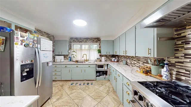 $580,000 | 483 Woodland Road, Woonsocket, RI 02895