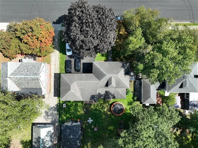 $580,000 | 483 Woodland Road, Woonsocket, RI 02895