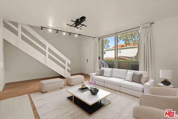 $1,195,000 | 621 California Avenue, Unit 2, Santa Monica, CA 90403