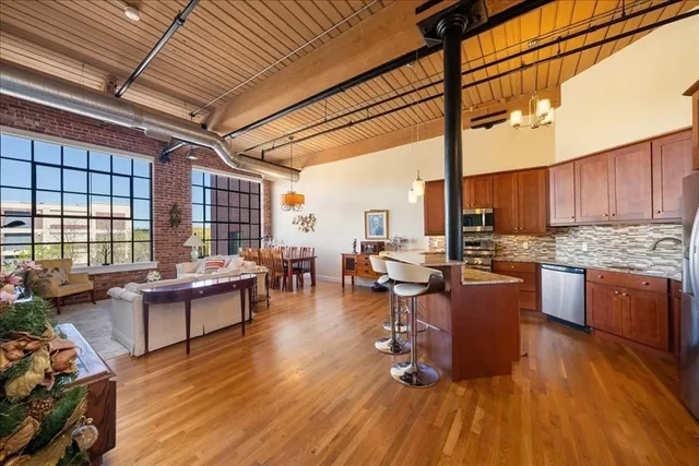 $389,999 | 491 Dutton Street, Unit 403, Lowell, MA 01854