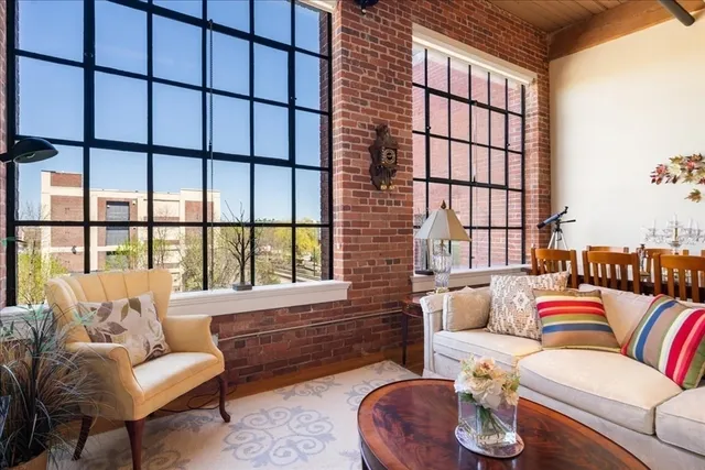 $389,999 | 491 Dutton Street, Unit 403, Lowell, MA 01854