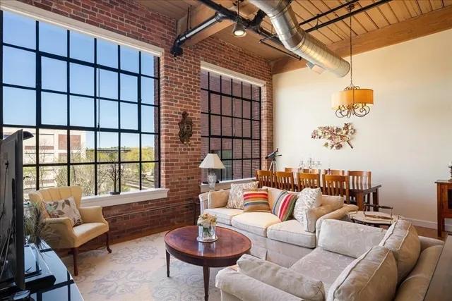 $389,999 | 491 Dutton Street, Unit 403, Lowell, MA 01854