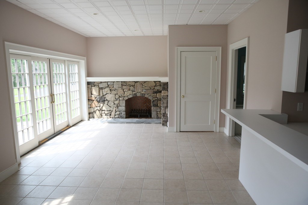 7 Spring Pond Road Westerly, RI 02891 - Photo 35 of 38