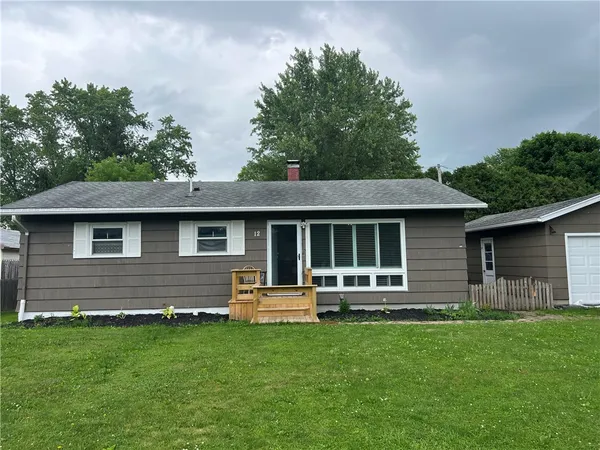 $199,900 | 12 Fairlawn Drive, Mendon, NY 14472