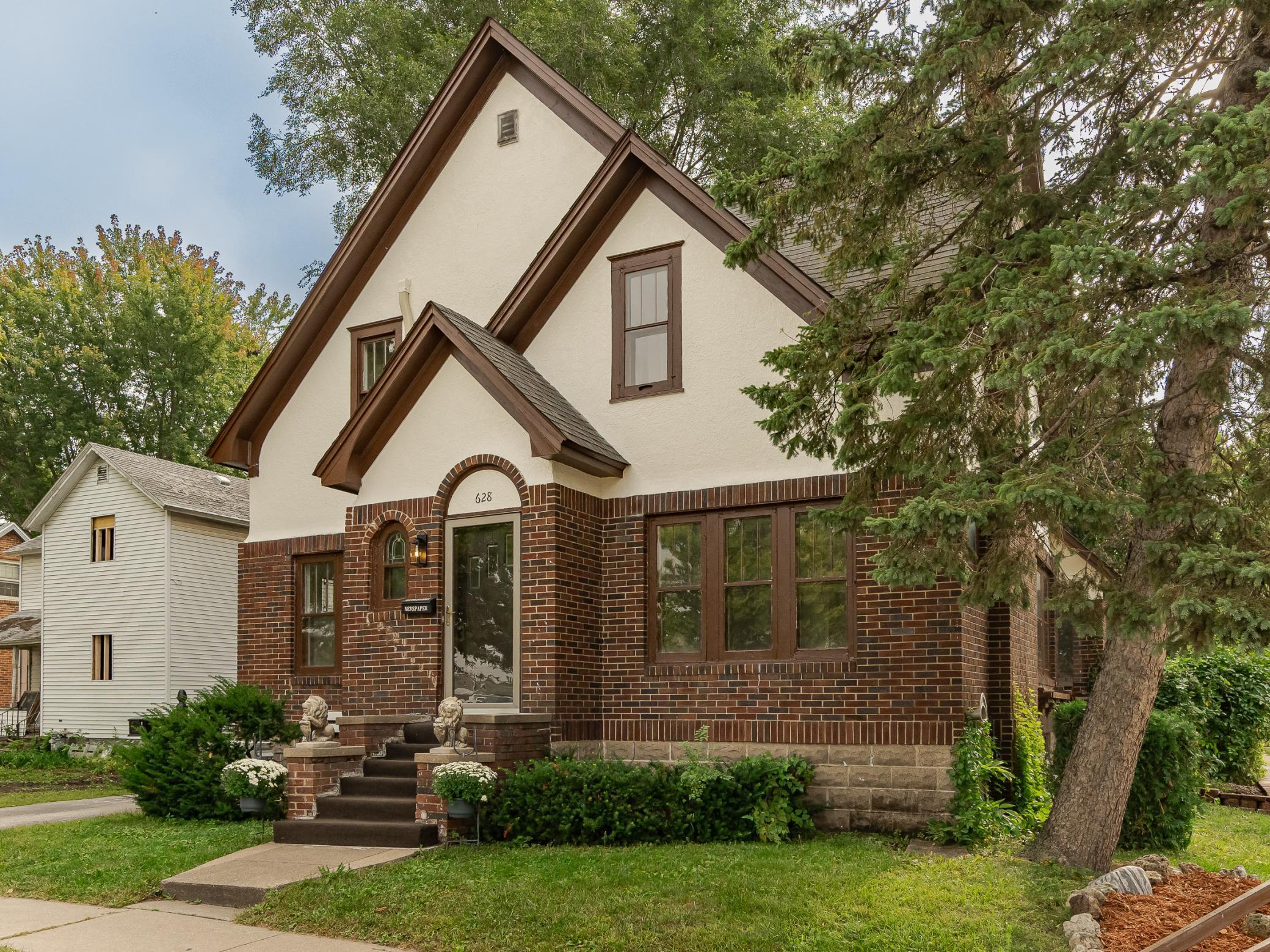 628 Main Street Winona, MN 55987 - Photo 2 of 27