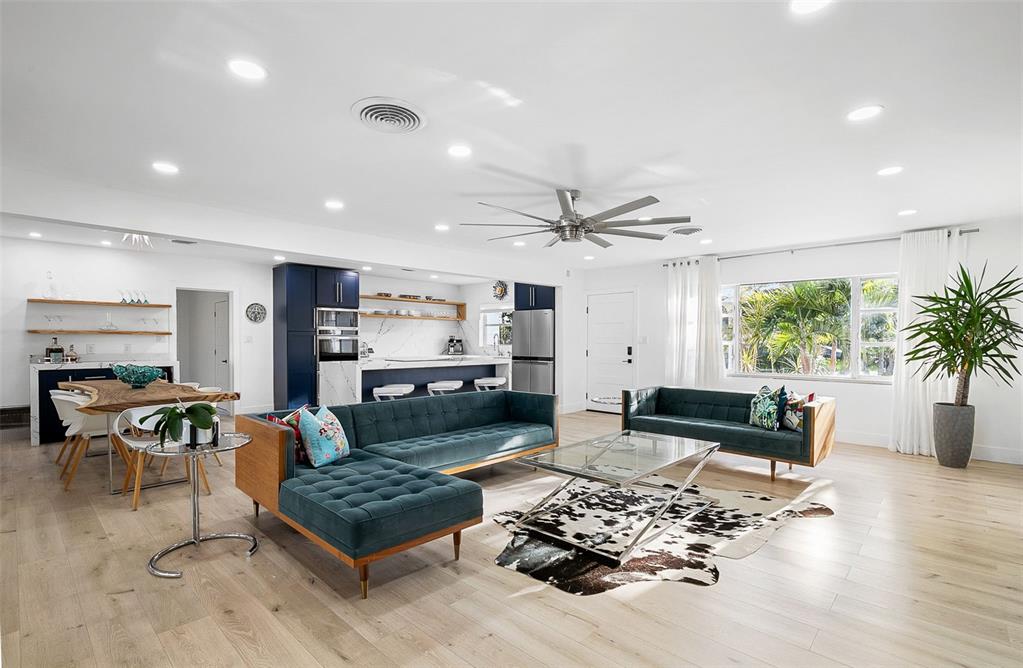 703 Whitfield Avenue Sarasota, FL 34243 - Photo 13 of 78