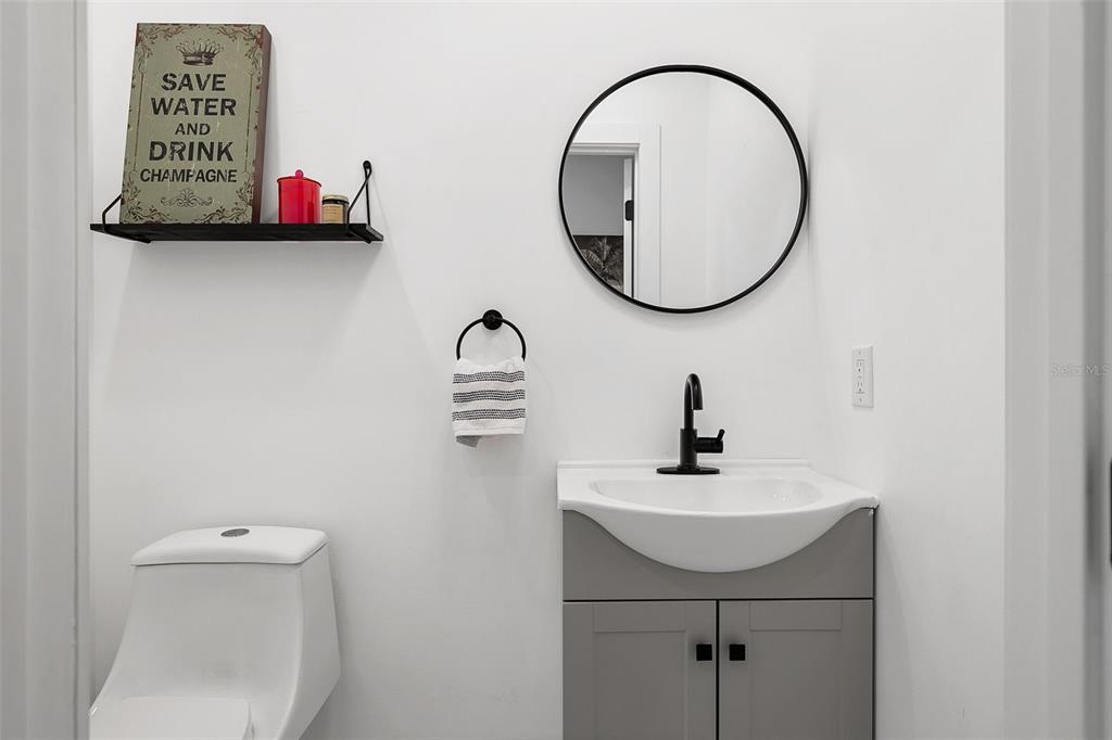 703 Whitfield Avenue Sarasota, FL 34243 - Photo 33 of 78