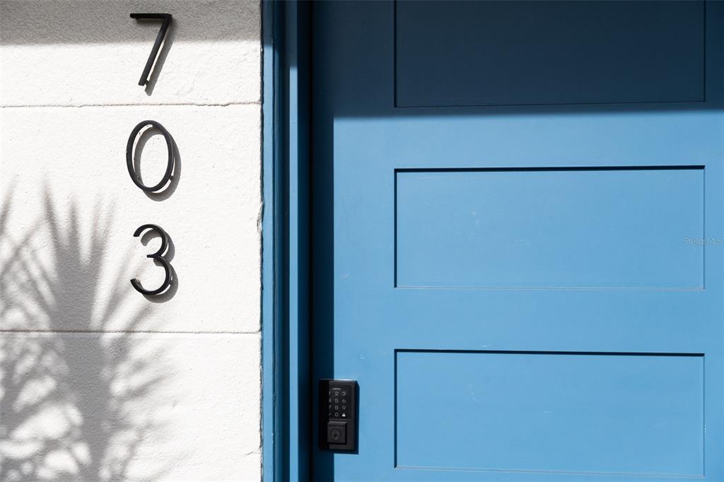 703 Whitfield Avenue Sarasota, FL 34243 - Photo 5 of 78