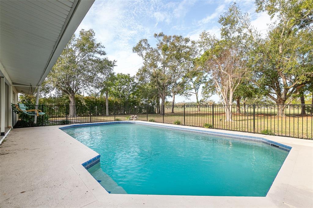 703 Whitfield Avenue Sarasota, FL 34243 - Photo 60 of 78