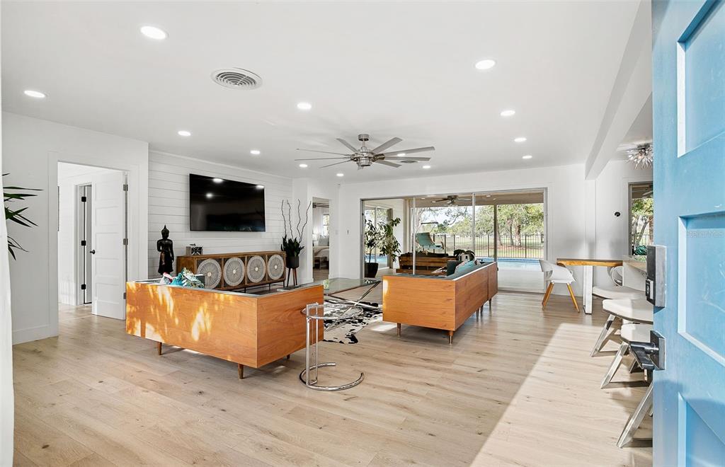 703 Whitfield Avenue Sarasota, FL 34243 - Photo 6 of 78