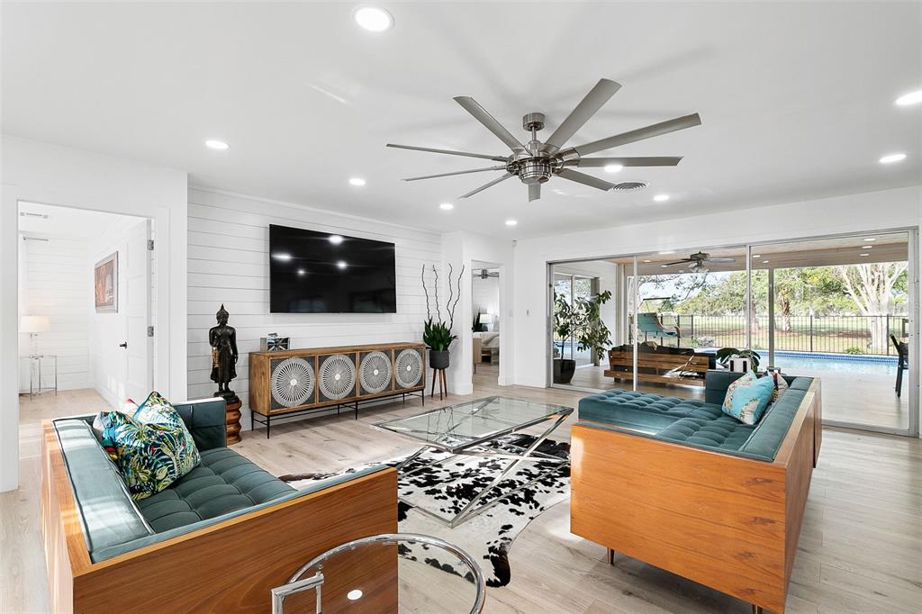 703 Whitfield Avenue Sarasota, FL 34243 - Photo 7 of 78