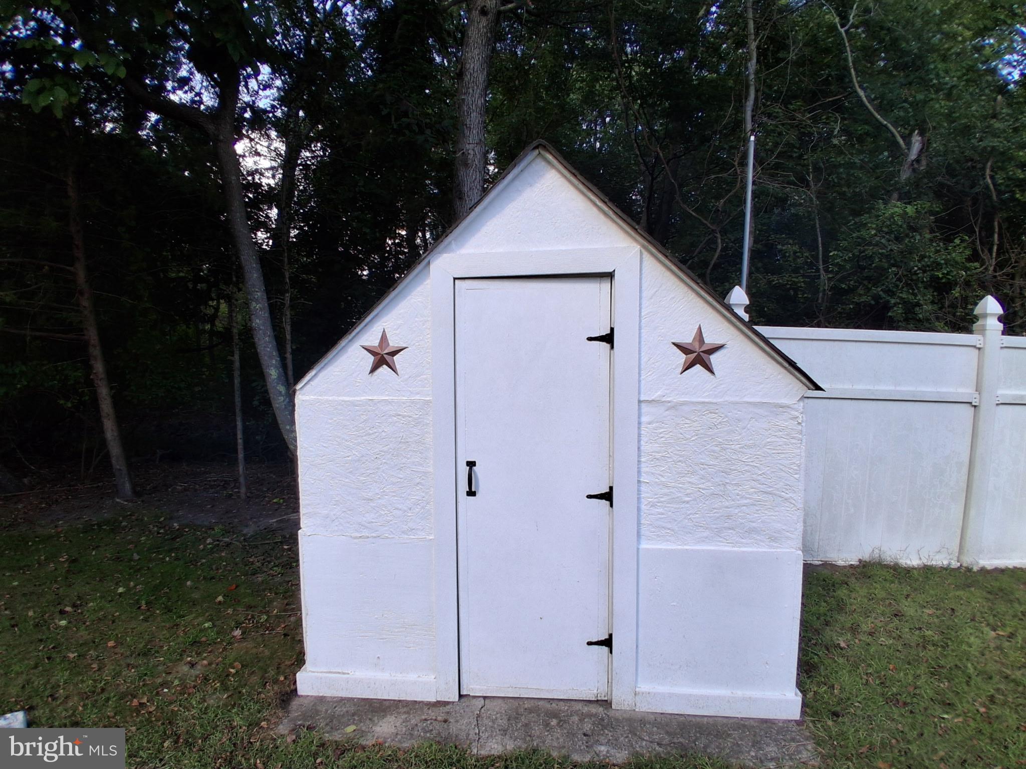 41 Sweet Gum Road Howell, NJ 07731 - Photo 47 of 52