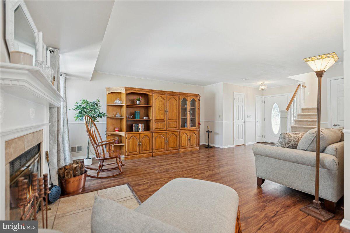 41 Sweet Gum Road Howell, NJ 07731 - Photo 7 of 52