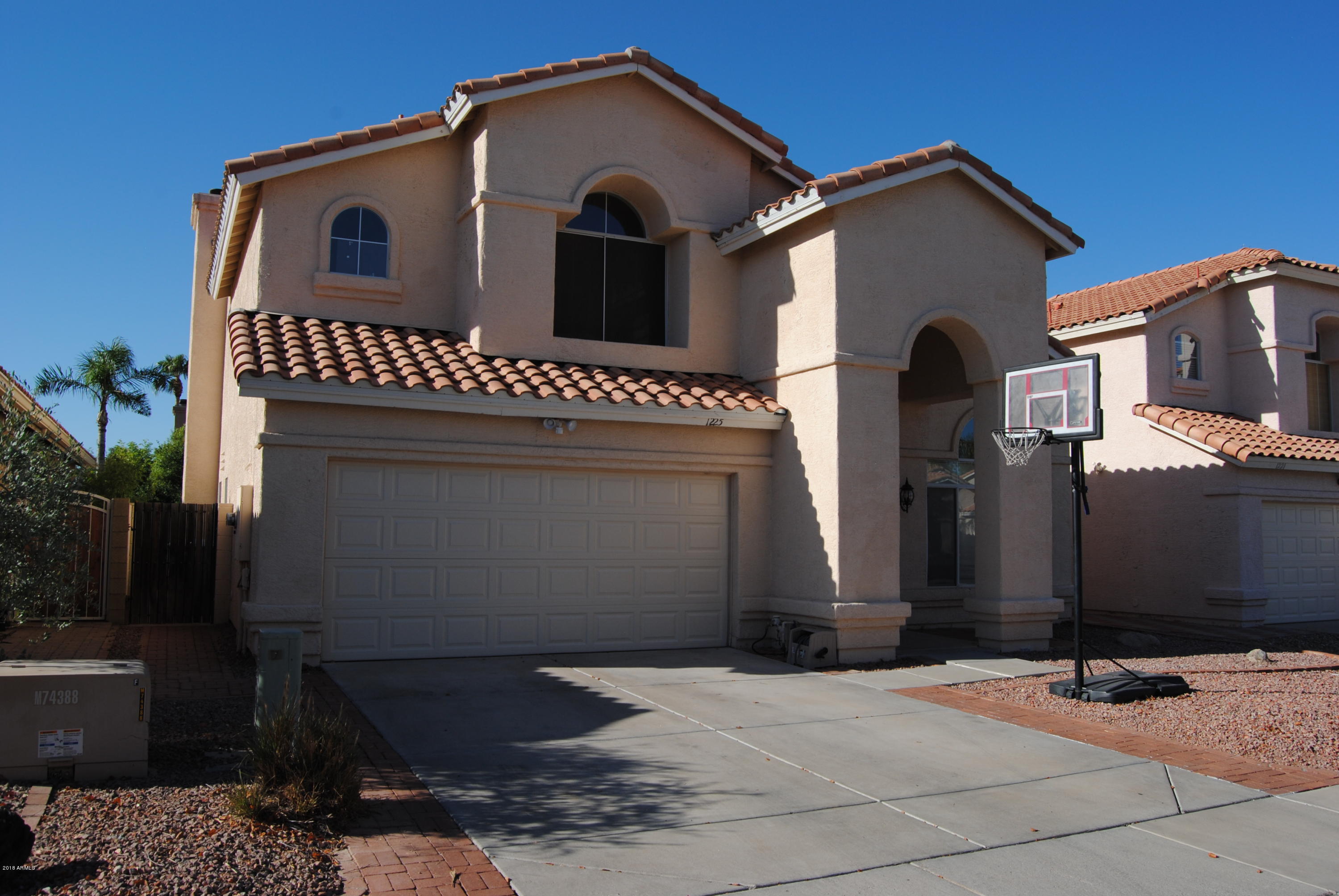 1225 East St John Road Phoenix, AZ 85022 - Photo 2 of 34 DSC_0340