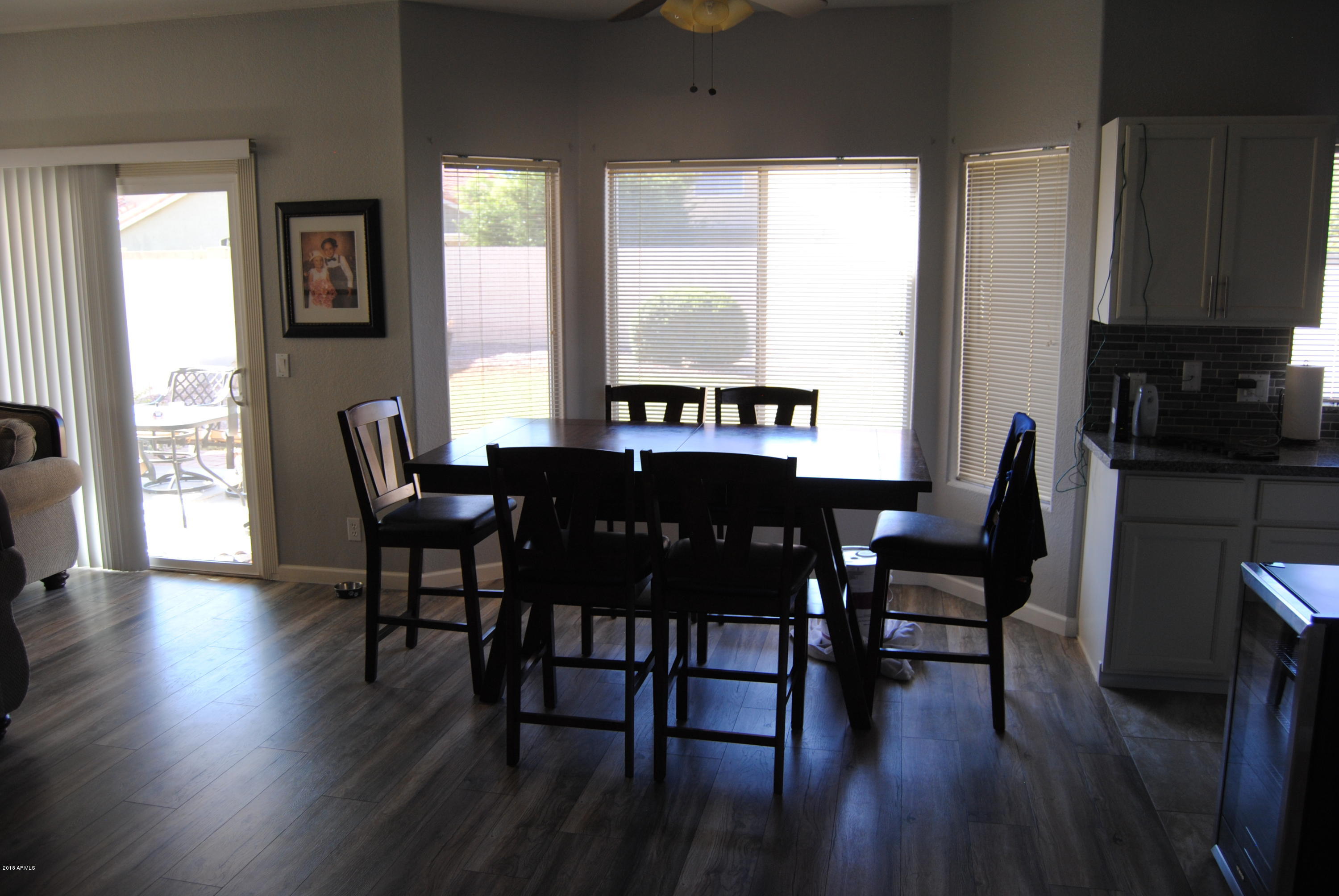 1225 East St John Road Phoenix, AZ 85022 - Photo 7 of 34 DSC_0350