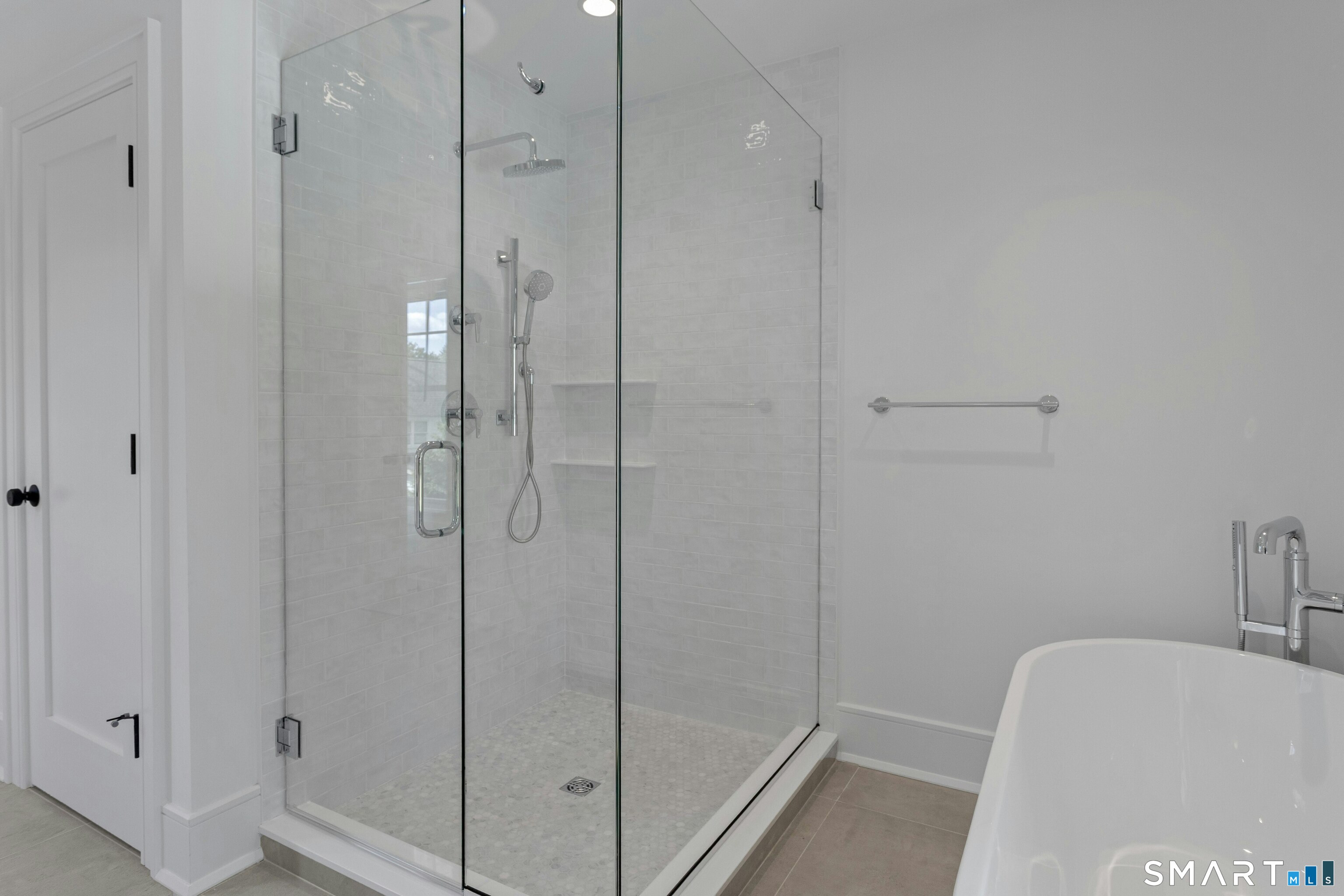 18 Old Stamford Road New Canaan, CT 06840 - Photo 17 of 29