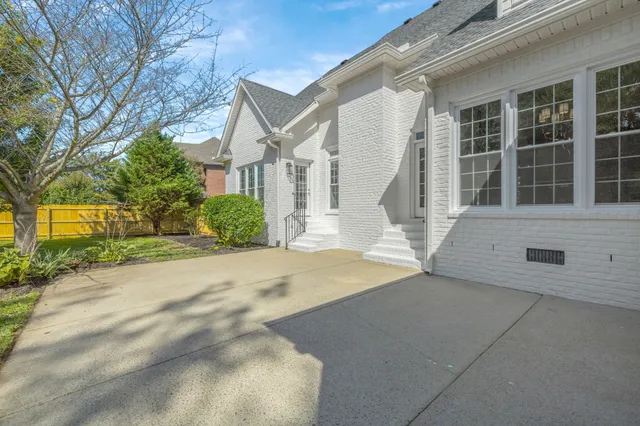 $1,149,990 | 1445 Bradberry Drive, Murfreesboro, TN 37130
