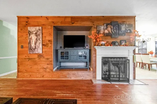 $399,900 | 2815 Bustlehead Court, Charlotte, NC 28262