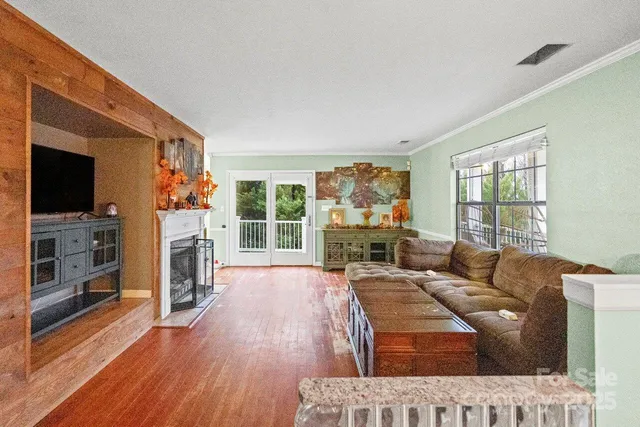 $399,900 | 2815 Bustlehead Court, Charlotte, NC 28262