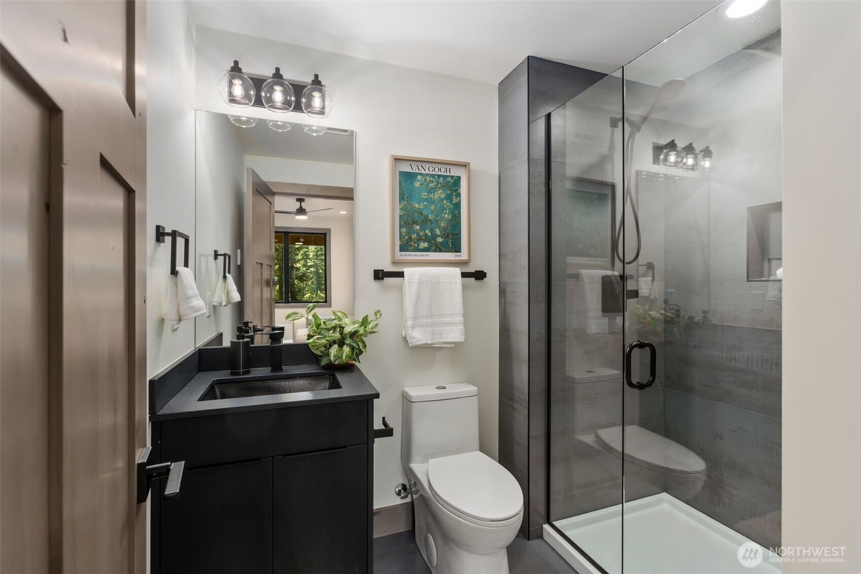 90 Portal Cle Elum, WA 98922 - Photo 17 of 38 a bathroom with a toilet a sink and shower