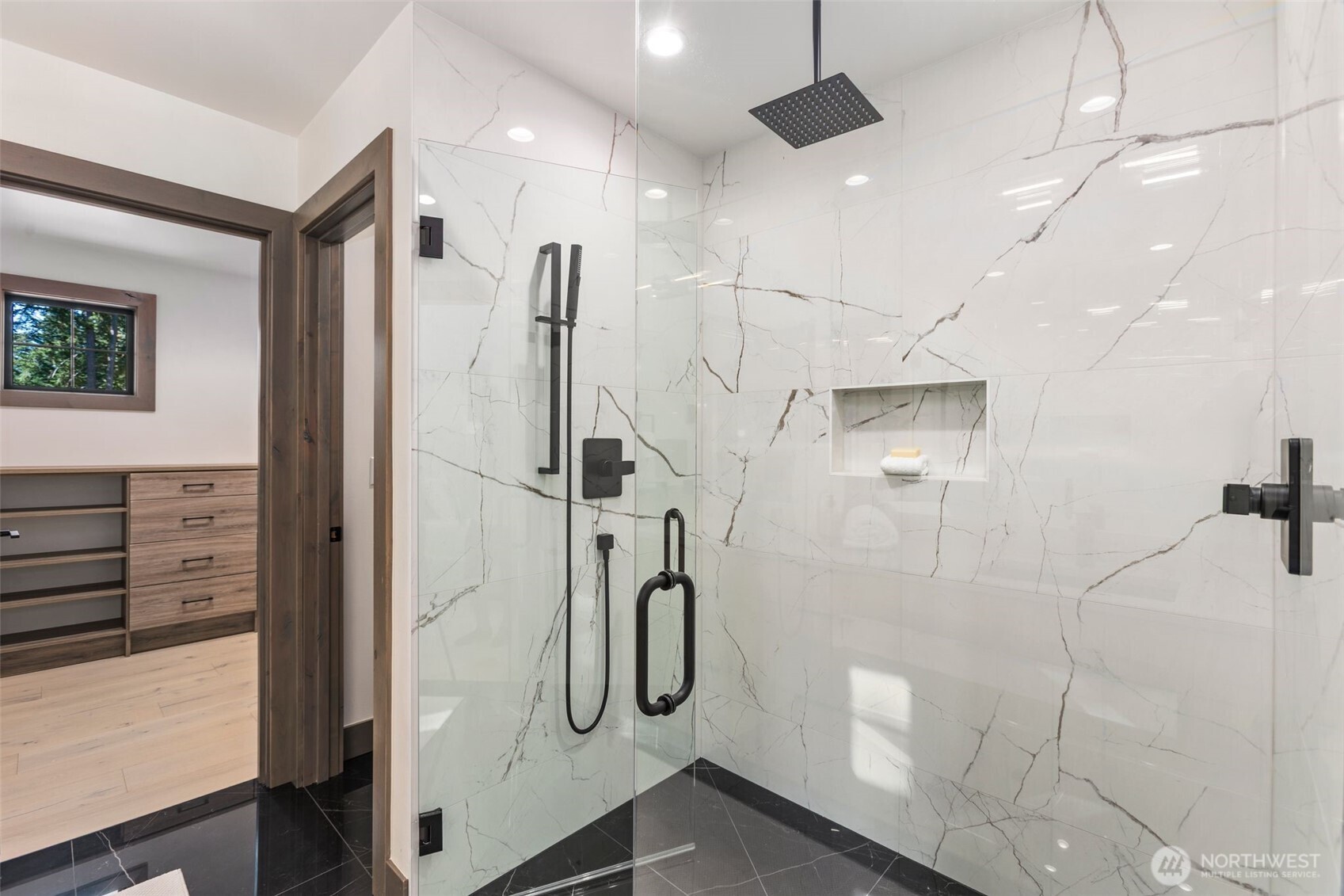 90 Portal Cle Elum, WA 98922 - Photo 26 of 38 a bathroom with a shower