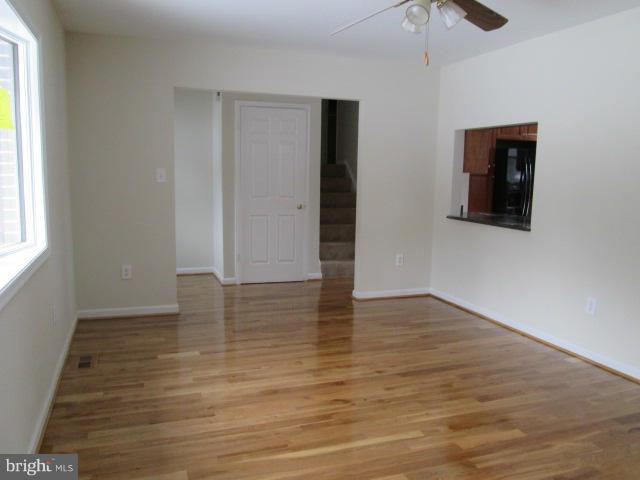 4119 London Bridge Road Finksburg, MD 21048 - Photo 7 of 30 Living Room