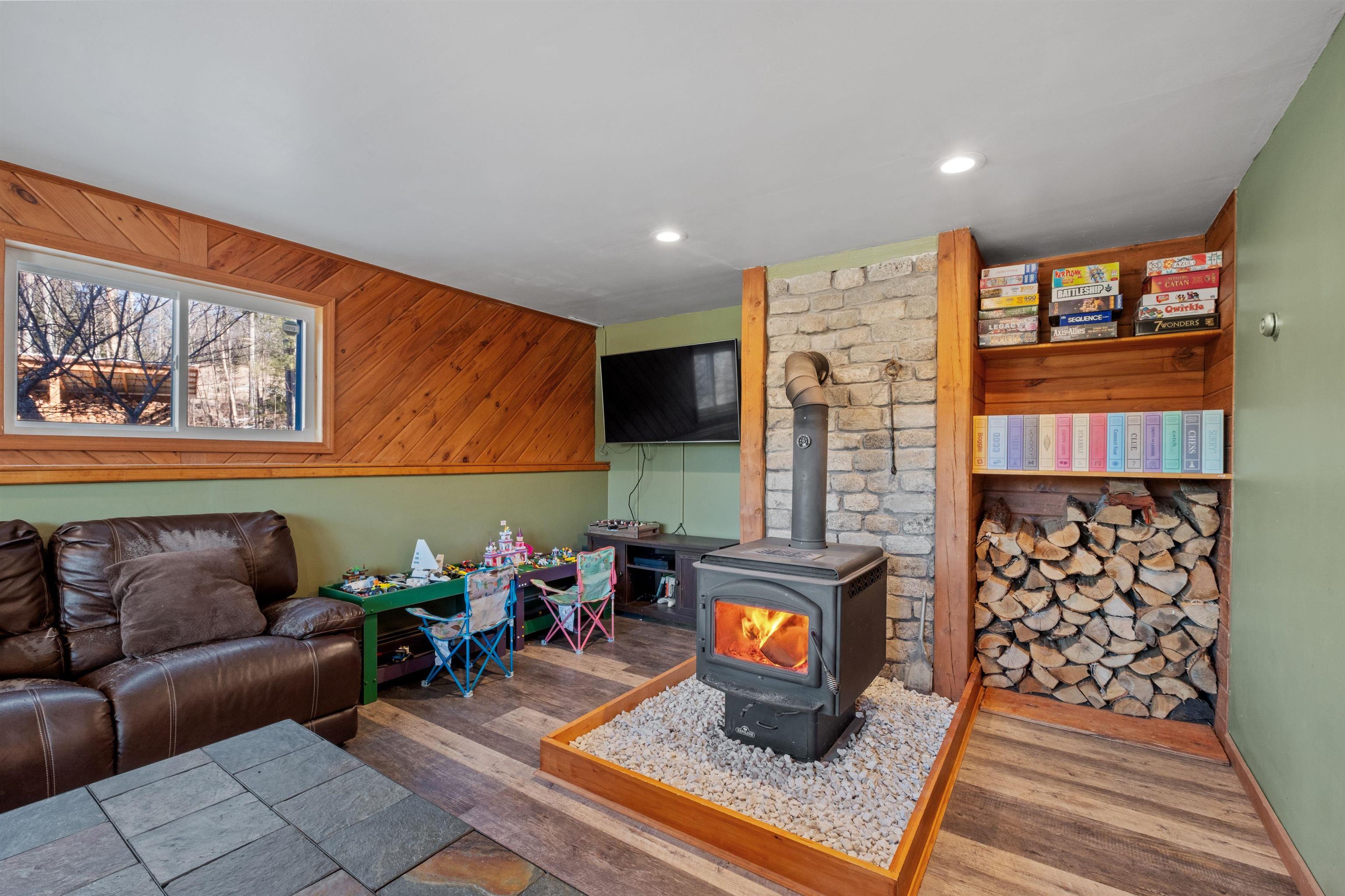 59 Littlefield Road Danbury, NH 03230 - Photo 11 of 39
