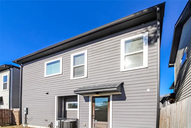 $2,150 | 2514 Terry Street, Houston, TX 77009