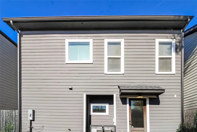 $2,150 | 2514 Terry Street, Houston, TX 77009