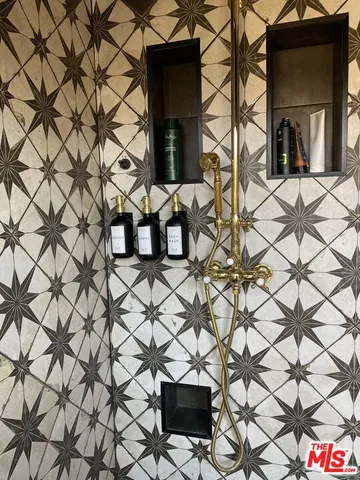 a close view of a plant in a bathroom