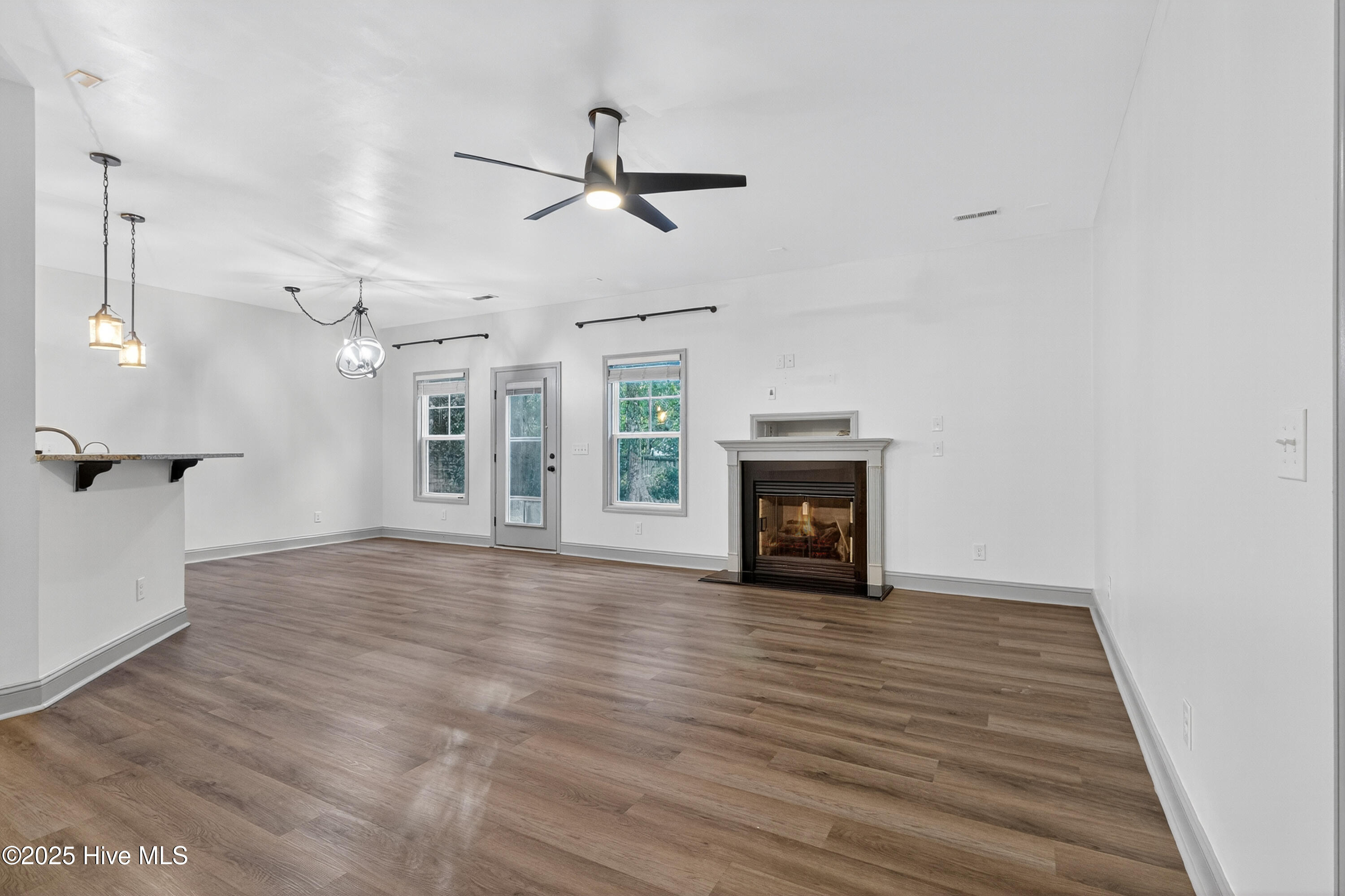 117 Cedar Ridge Drive Maysville, NC 28555 - Photo 5 of 49 4_img_0140