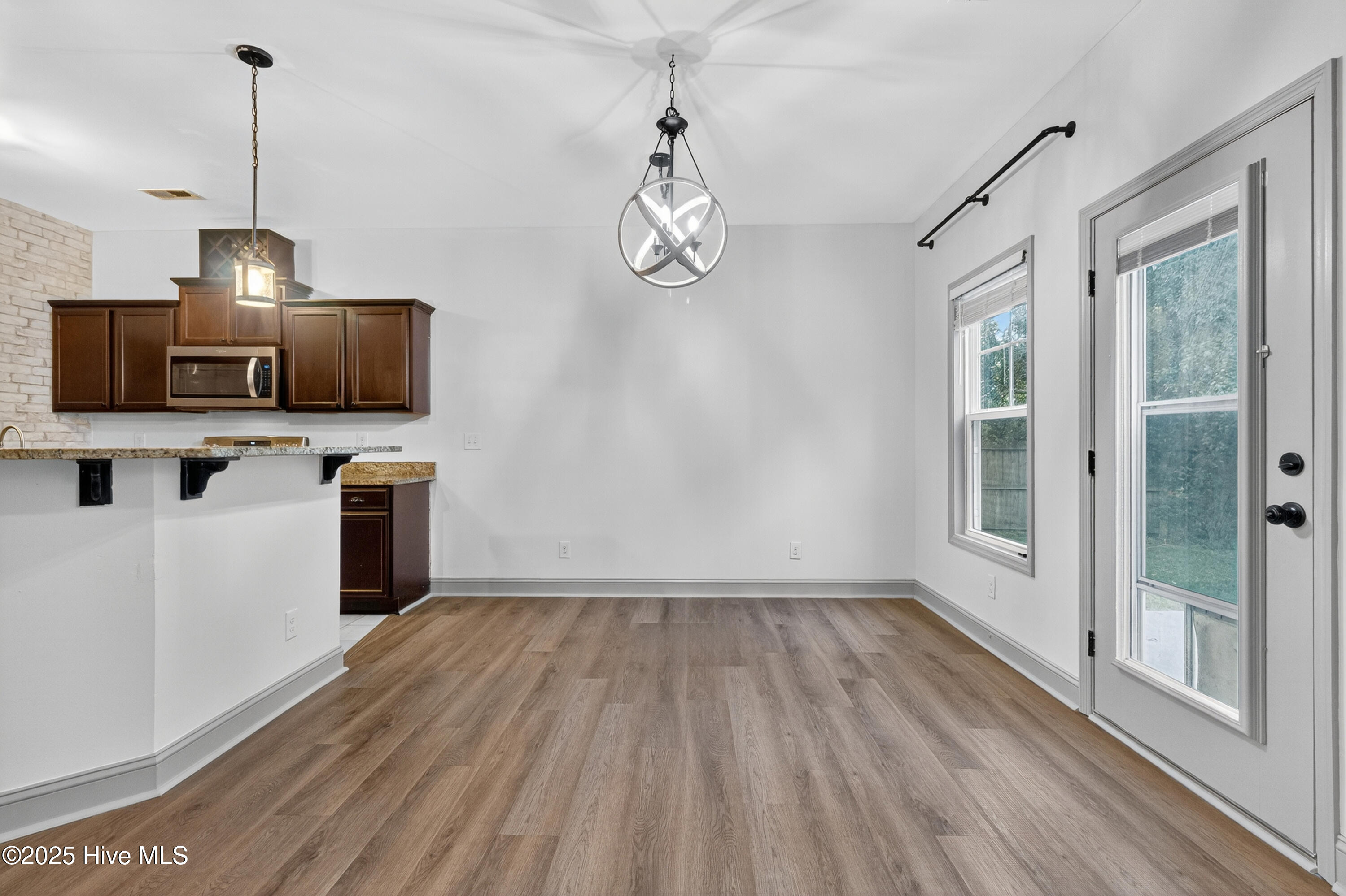 117 Cedar Ridge Drive Maysville, NC 28555 - Photo 8 of 49 6_img_0146