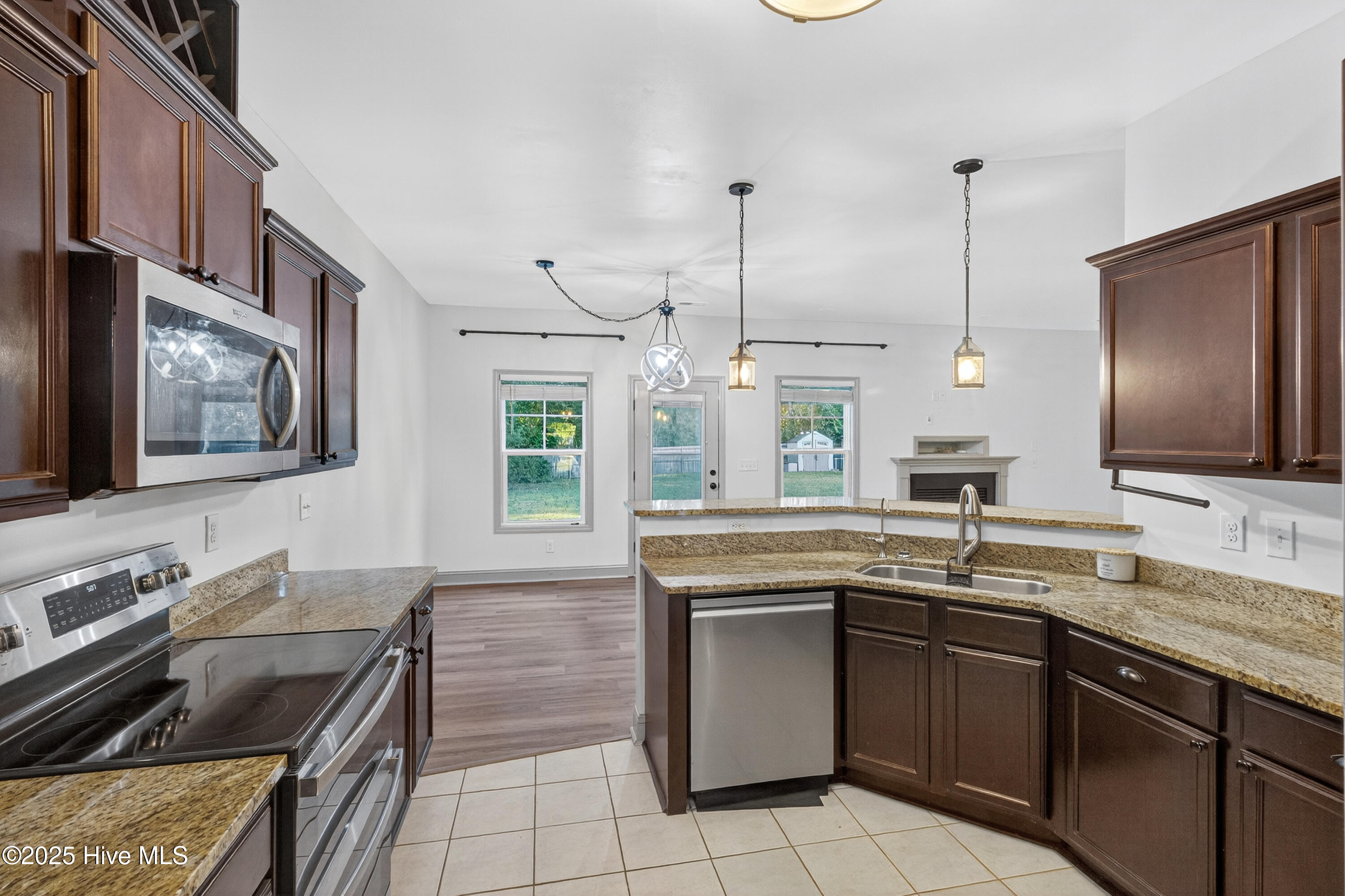 117 Cedar Ridge Drive Maysville, NC 28555 - Photo 10 of 49 9_img_0156