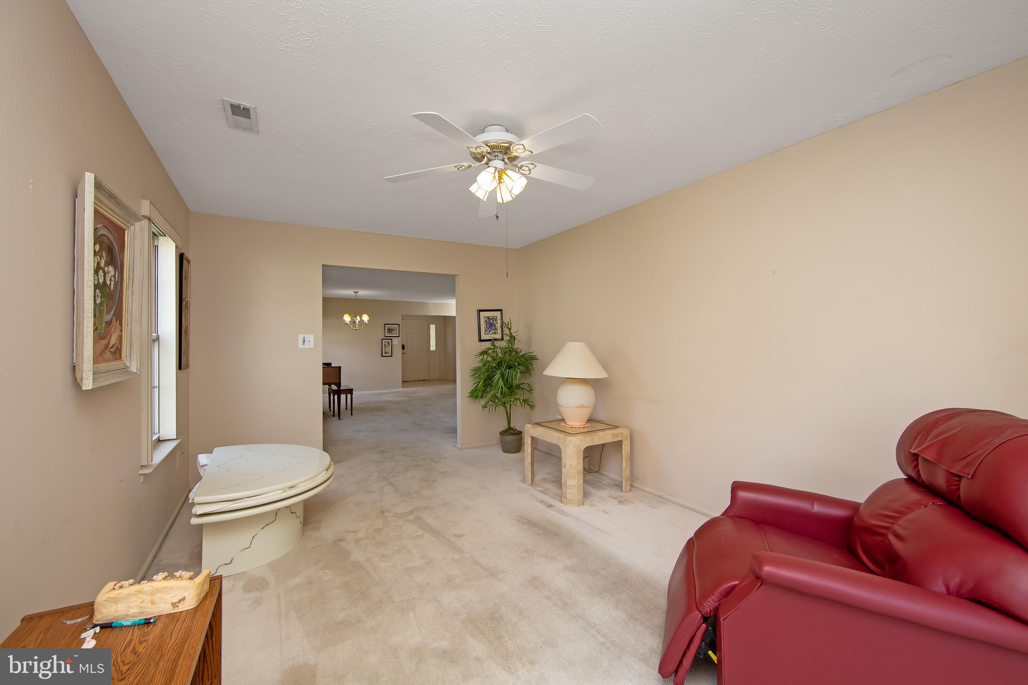 606 Cascade Drive South Mount Laurel, NJ 08054 - Photo 10 of 30 Dining room