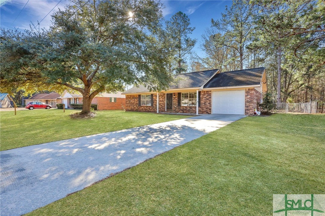 172 Randy Court Hinesville, GA 31313 - Photo 3 of 23