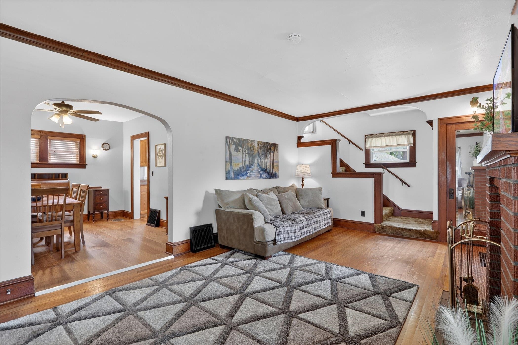 953 Oak Street Beloit, WI 53511 - Photo 7 of 40