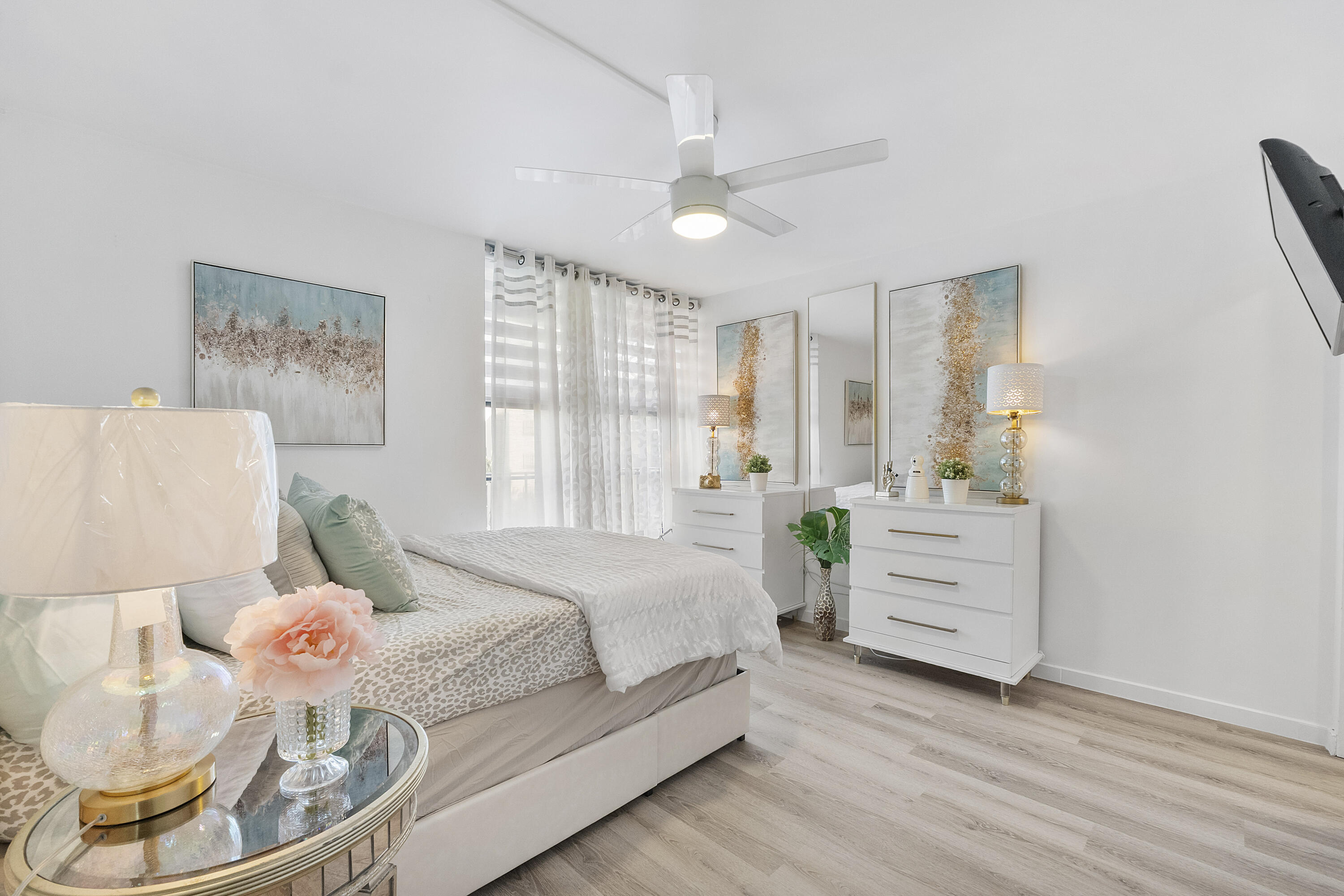 13 Royal Palm Way, Unit 5030 Boca Raton, FL 33432 - Photo 10 of 19 13 Royal Palm Way u503_001