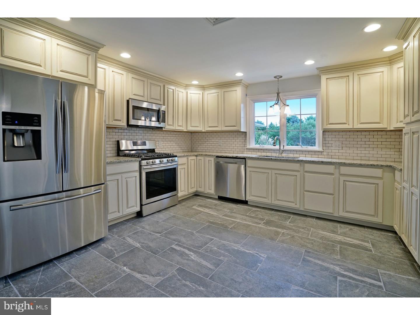 3785 Smoke Road Doylestown, PA 18902 - Photo 9 of 25 Gallery Image 9