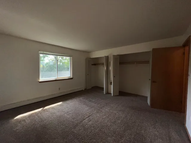 $1,300 | 1321 West Main Street, Unit 307, Lake Geneva, WI 53147