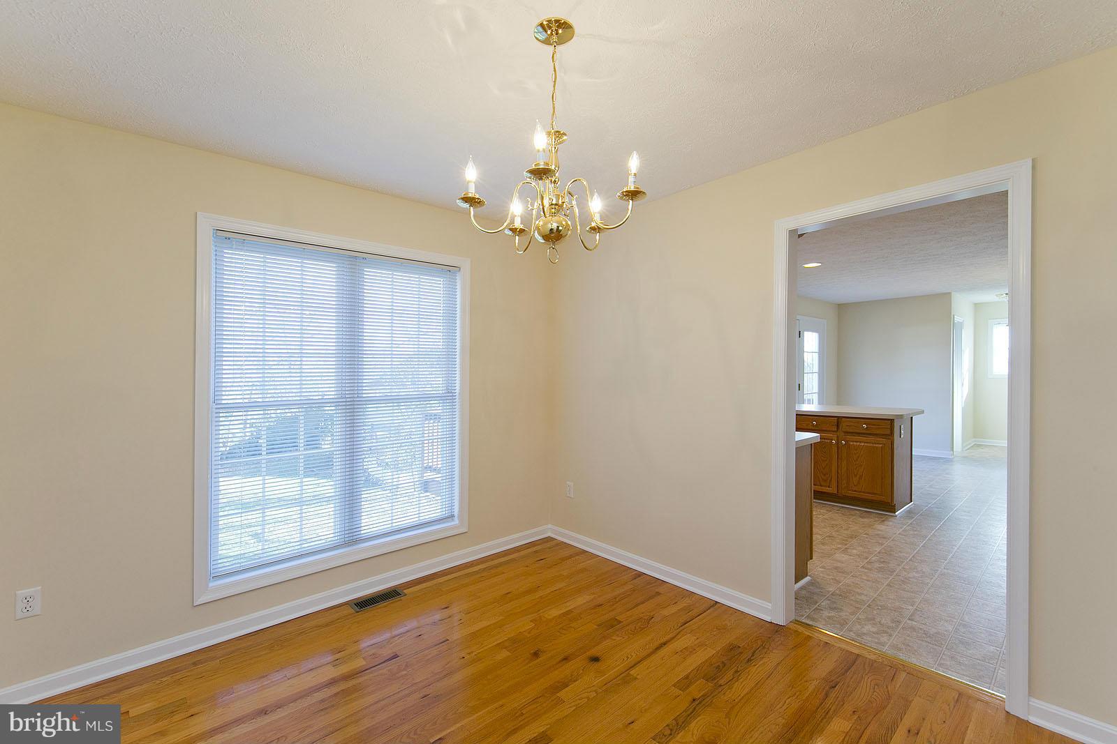 108 Mummert Circle Winchester, VA 22601 - Photo 8 of 28 Dining Room