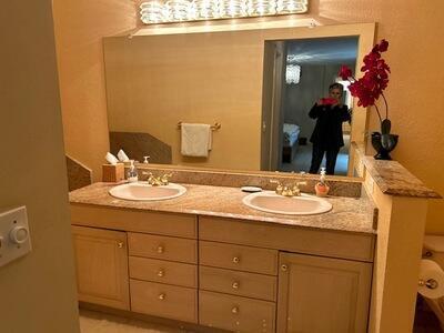 1420 Ocean Way, Unit 14D Jupiter, FL 33477 - Photo 13 of 34 Primary Bathroom