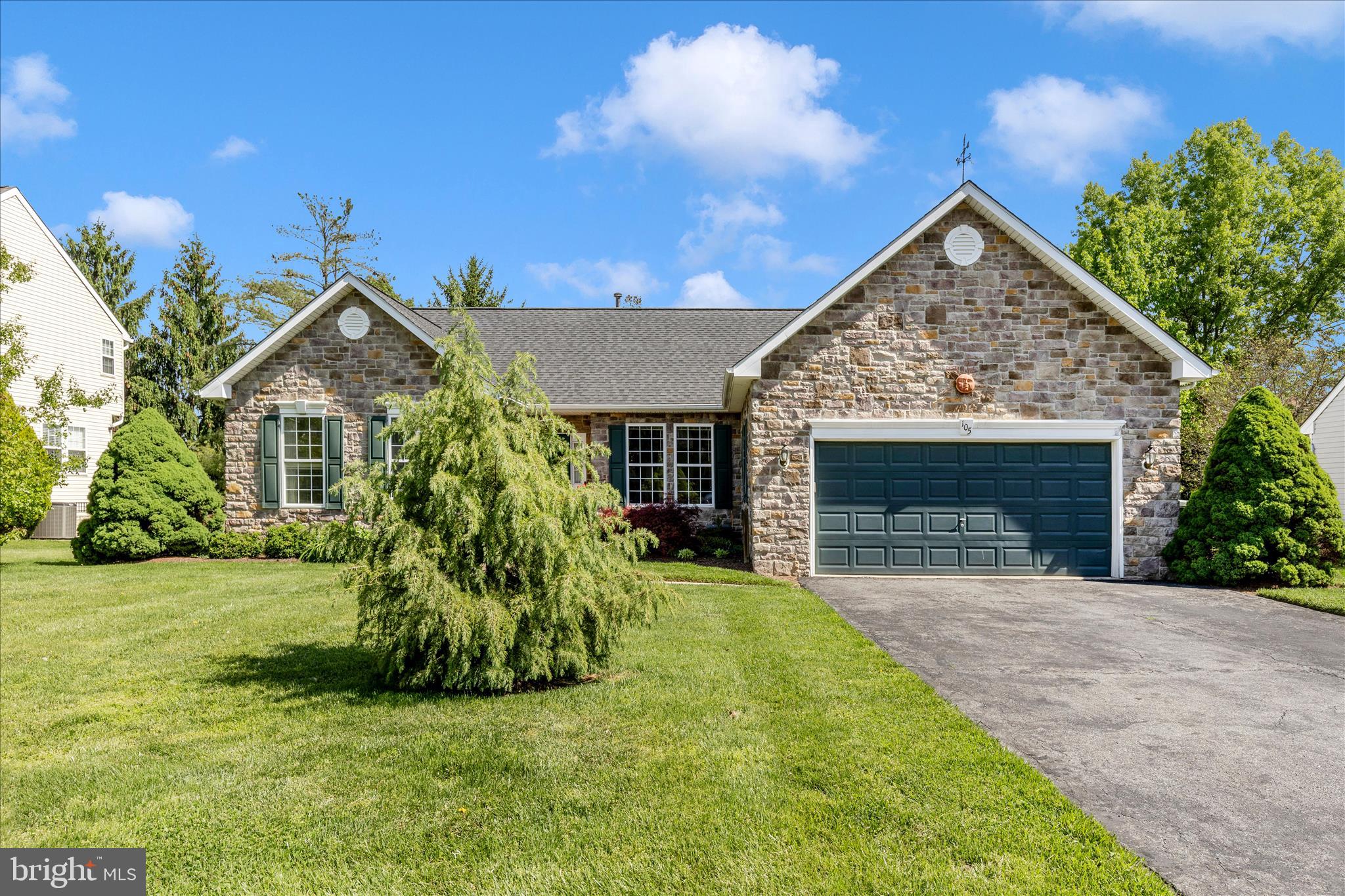 105 Crossing Pointe Court Frederick, MD 21702 - Photo 39 of 39 Exterior Front