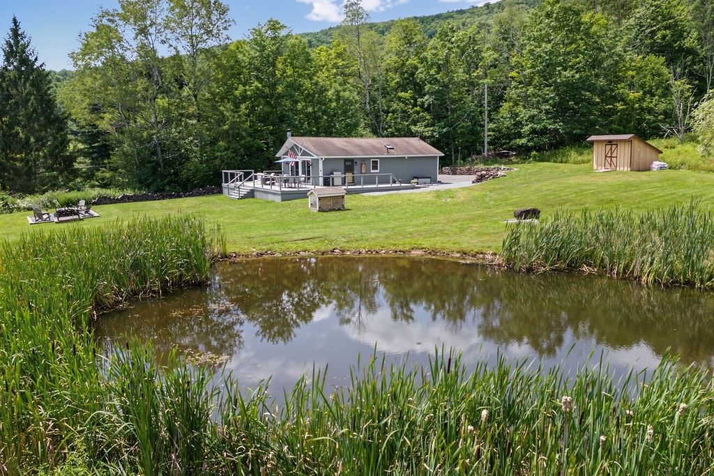 34 Gary Place Roxbury, NY 12421 - Photo 1 of 31 Gallery Image 1