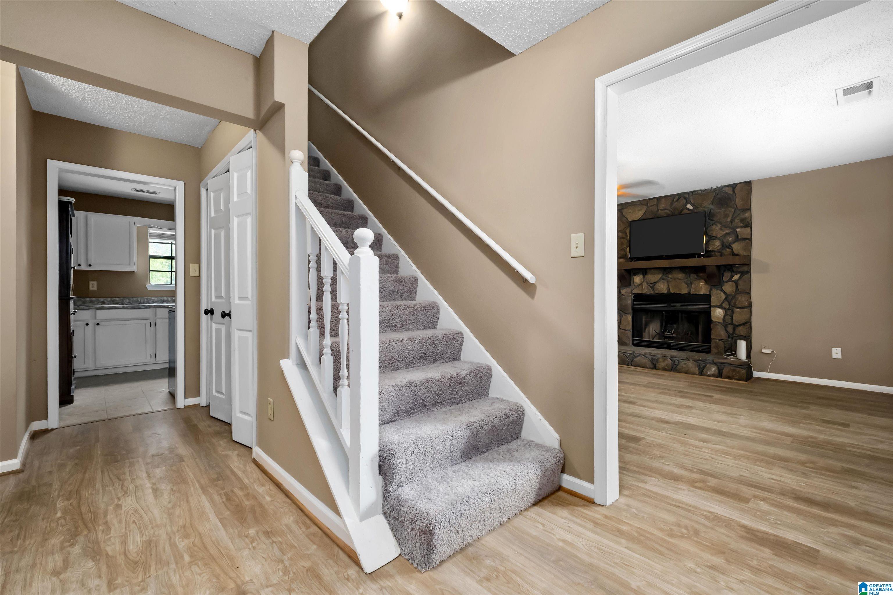 125 Mangrove Drive Alabaster, AL 35007 - Photo 4 of 38