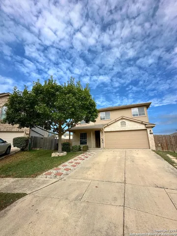 $2,200 | 10815 Arabian Sands, San Antonio, TX 78254