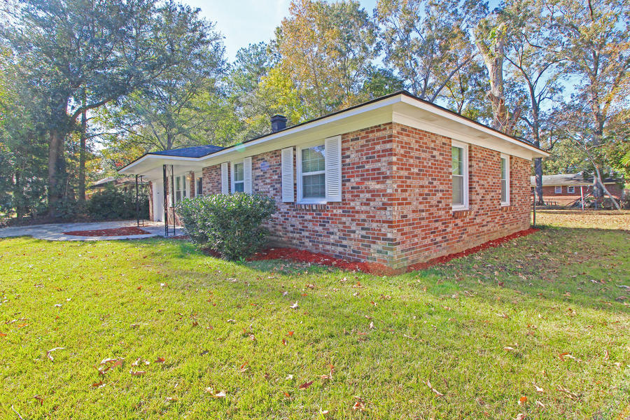 743 Hitching Post Road Charleston, SC 29414 - Photo 4 of 25 img_7263fini