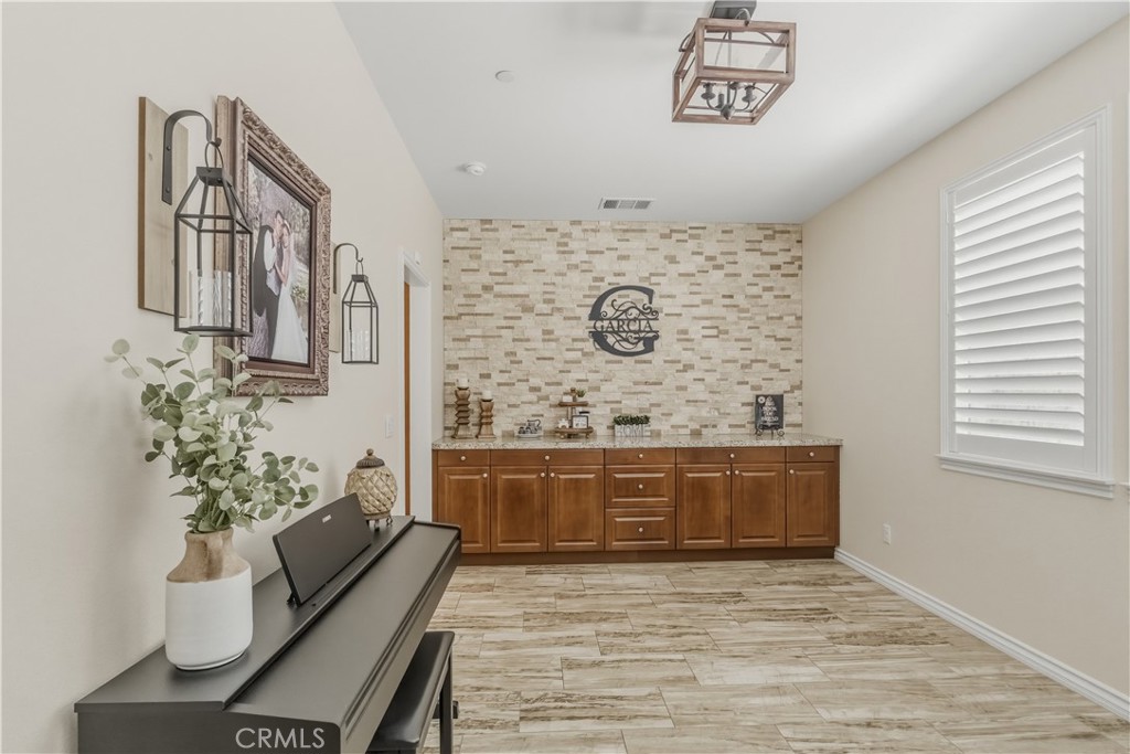 13775 Constance Avenue Riverside, CA 92503 - Photo 24 of 79