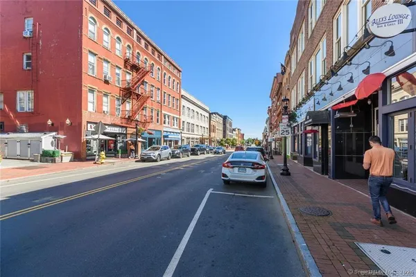 $2,675 | 10 Ann Street, Unit 108, Norwalk, CT 06854