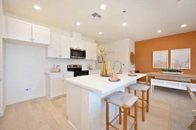 $417,990 | 1833 Snowy White Place, Unit 63, Lincoln, CA 95648