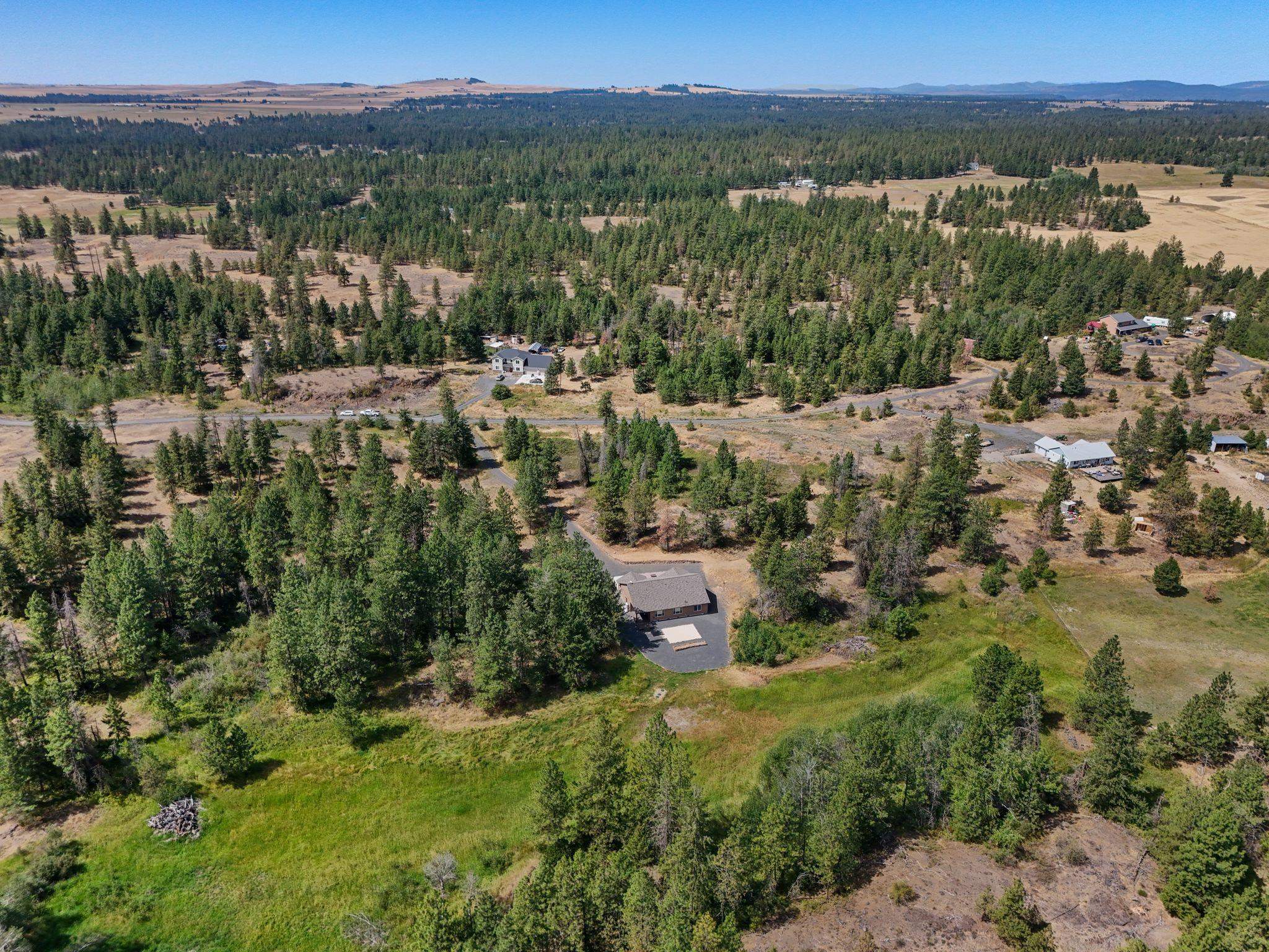 17712 West Burnett Road Nine Mile Falls, WA 99026 - Photo 40 of 46